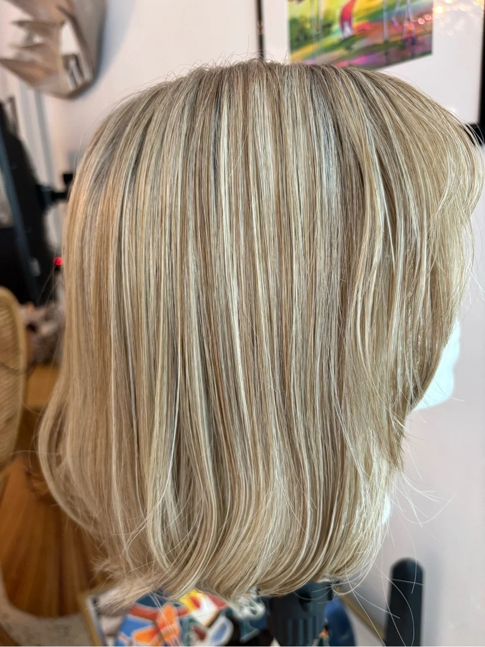 RAQUEL WELCH Heat Friendly Blonde, BISCUIT, BOB cut Wig! Center mono part. Bangs